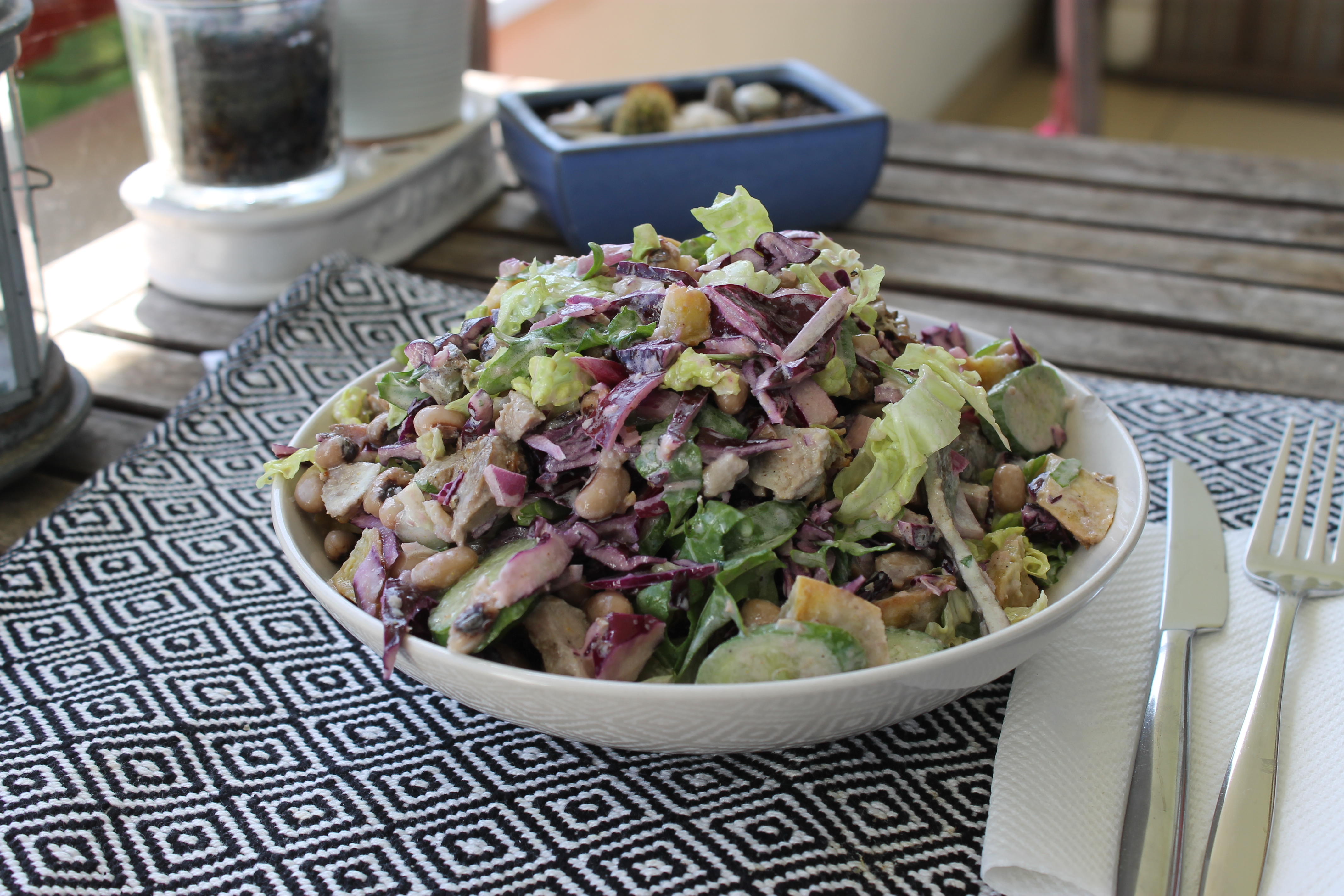 Salata de varza rosie cu ficat de vitel