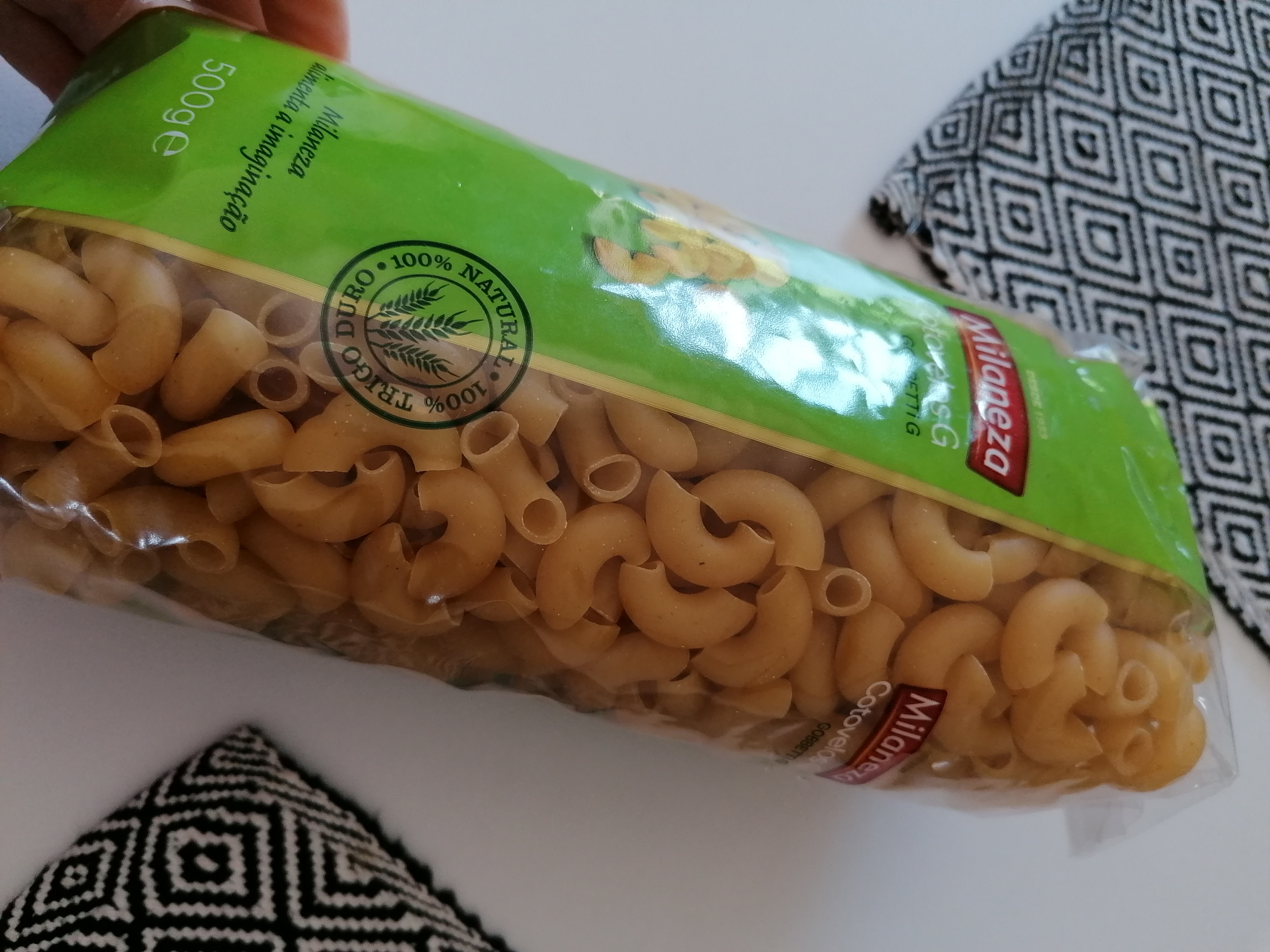 Peste cu paste macaroni