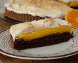 Desert tarta cu blat pufos, crema de portocale si bezea-1