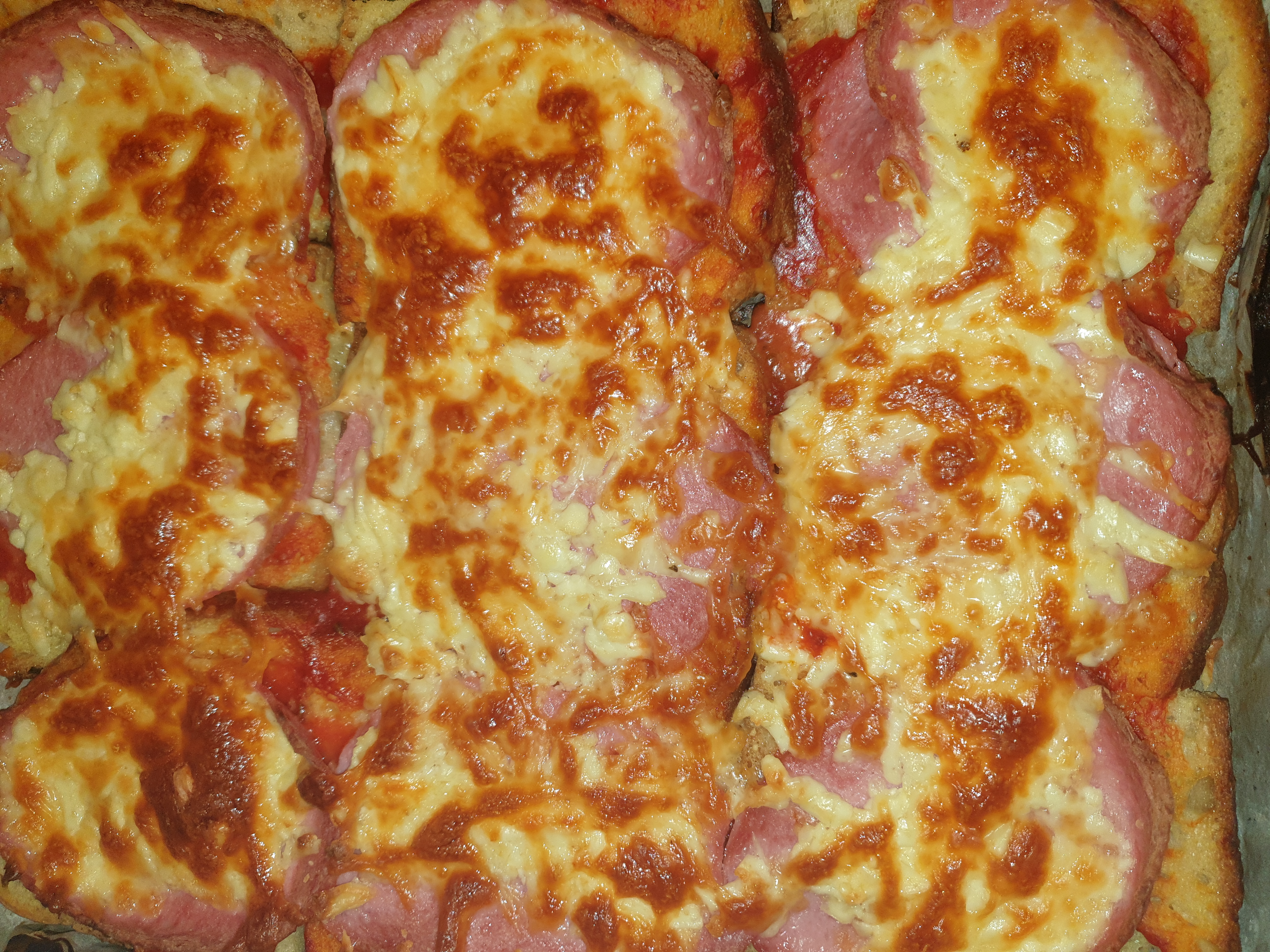 Pizza cu paine