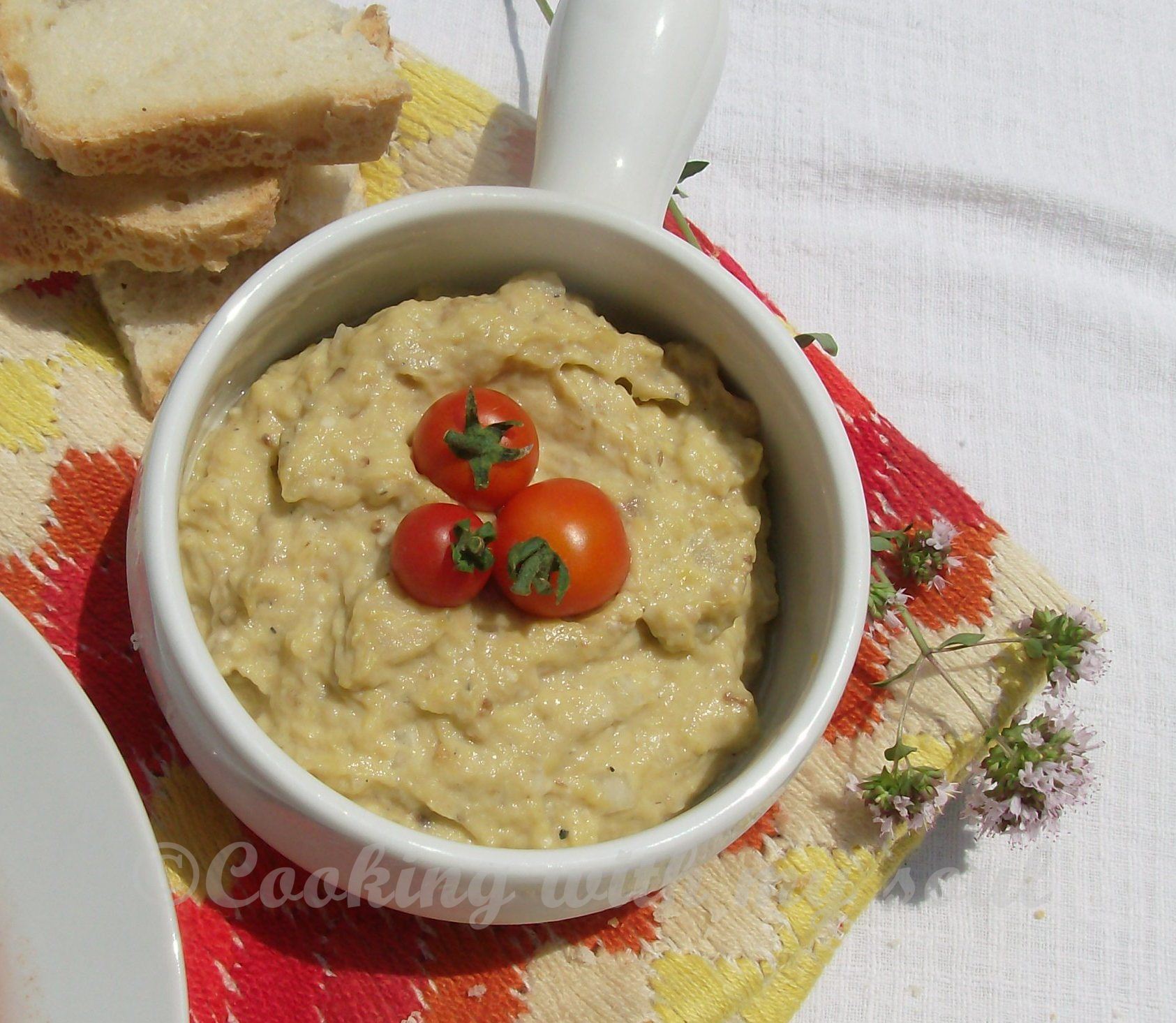 Meniu de vara: Supa de rosii proaspete cu oregano si Salata de vinete cu maioneza