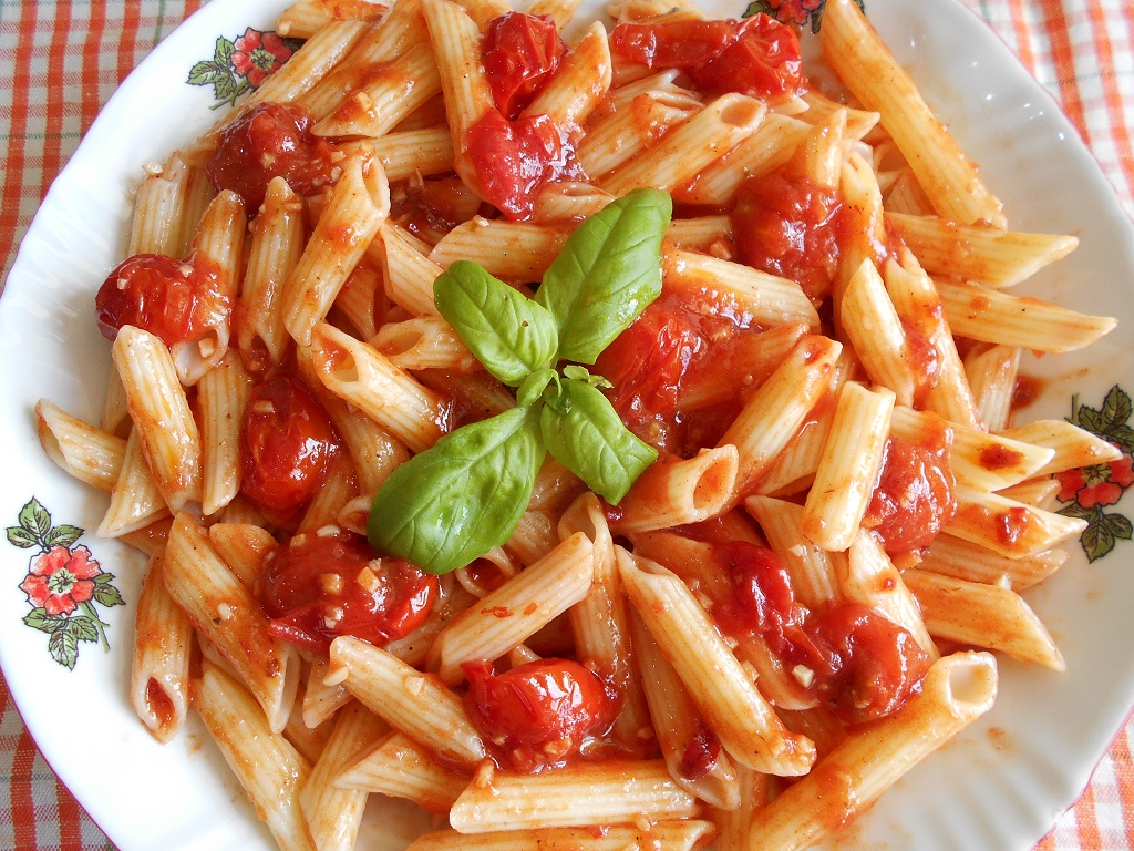 Penne cu sos Arrabbiata