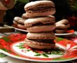 Desert macarons cu nuca, ciocolata si rom-11