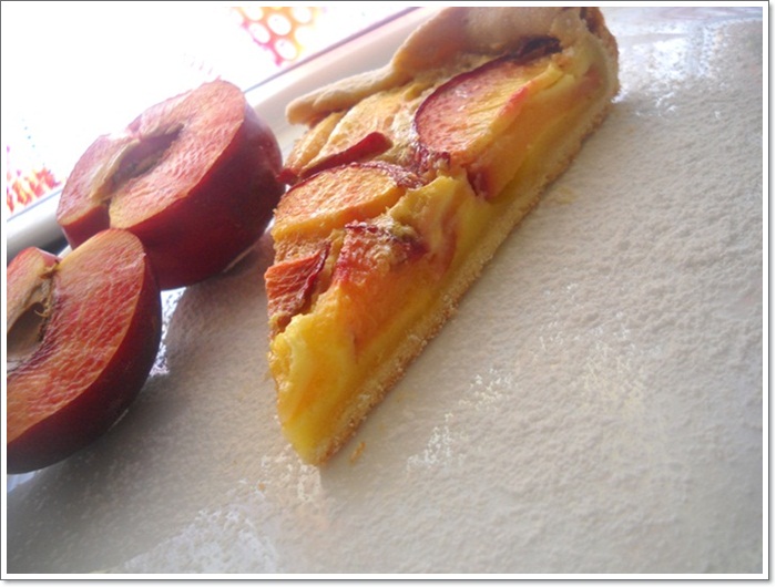 Tarta cu nectarine