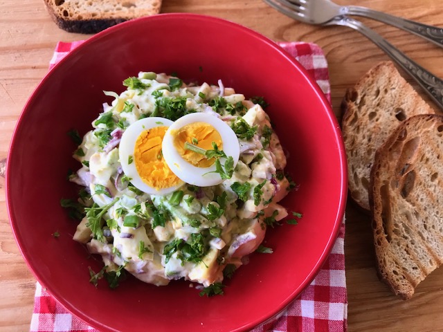 Salata de avocado