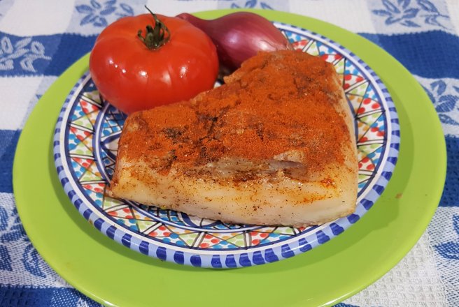 Slanina papricata cu usturoi, fiarta in saramura de castraveti