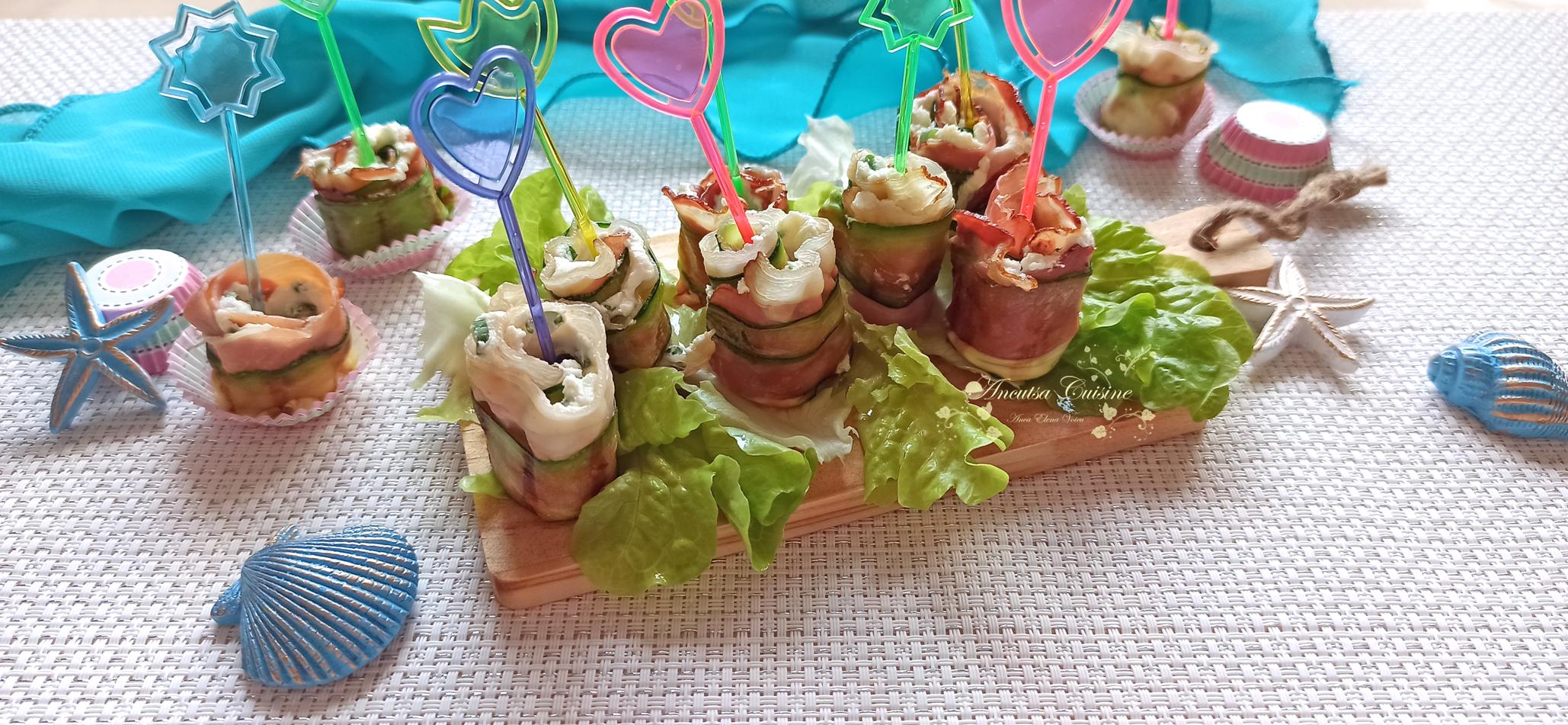 Aperitiv trandafiri din zucchini si bacon cu crema de branza