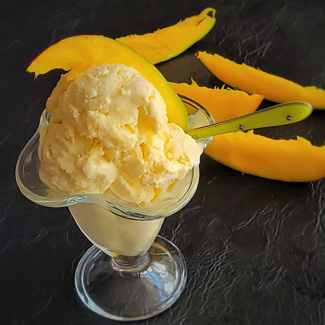 Desert inghetata de mango si vanilie