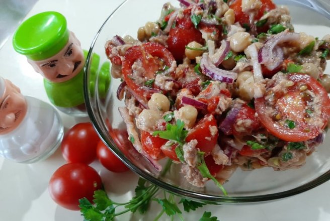 Salata de naut cu ton