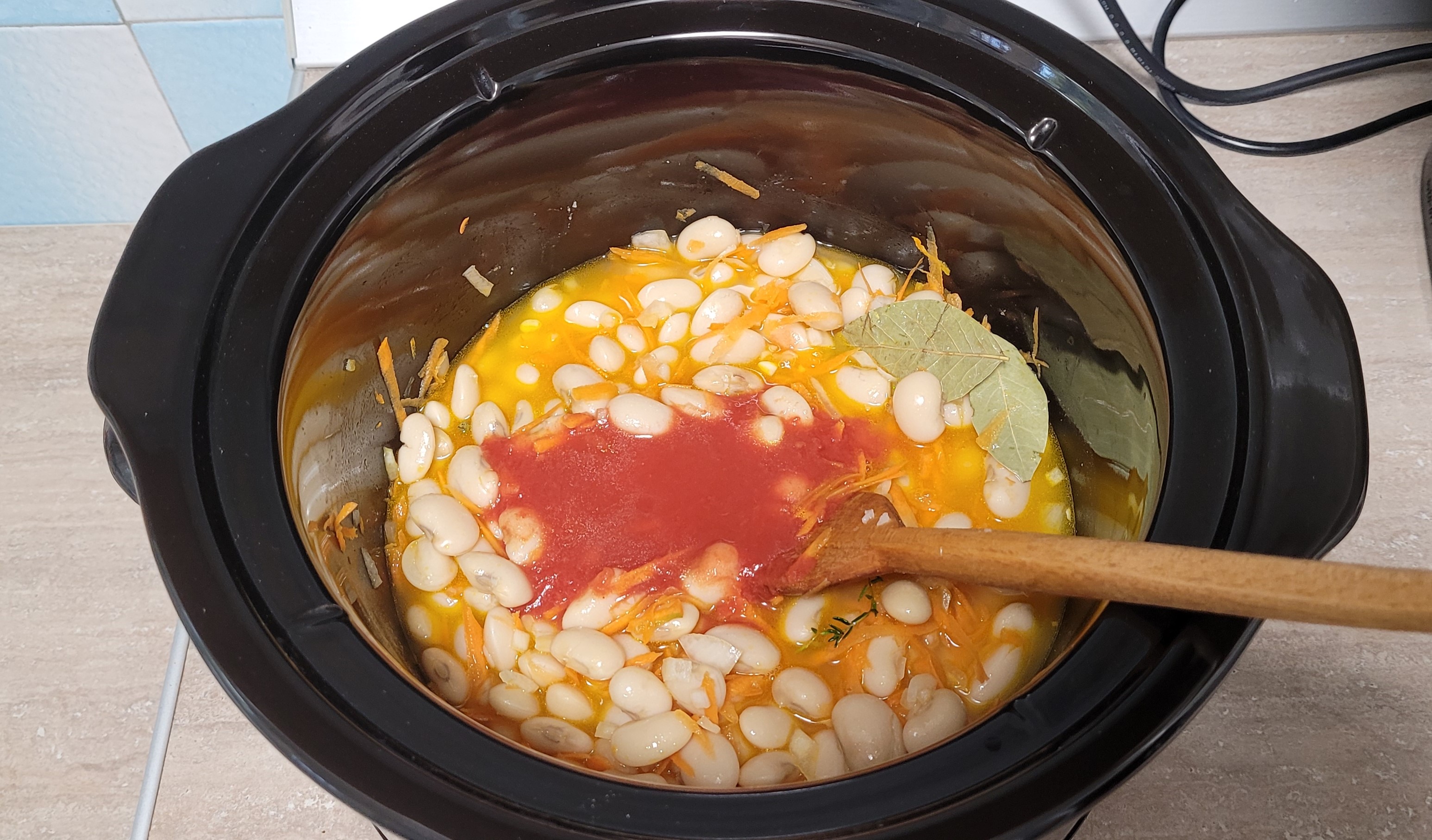 Iahnie de fasole la slow cooker Crock Pot