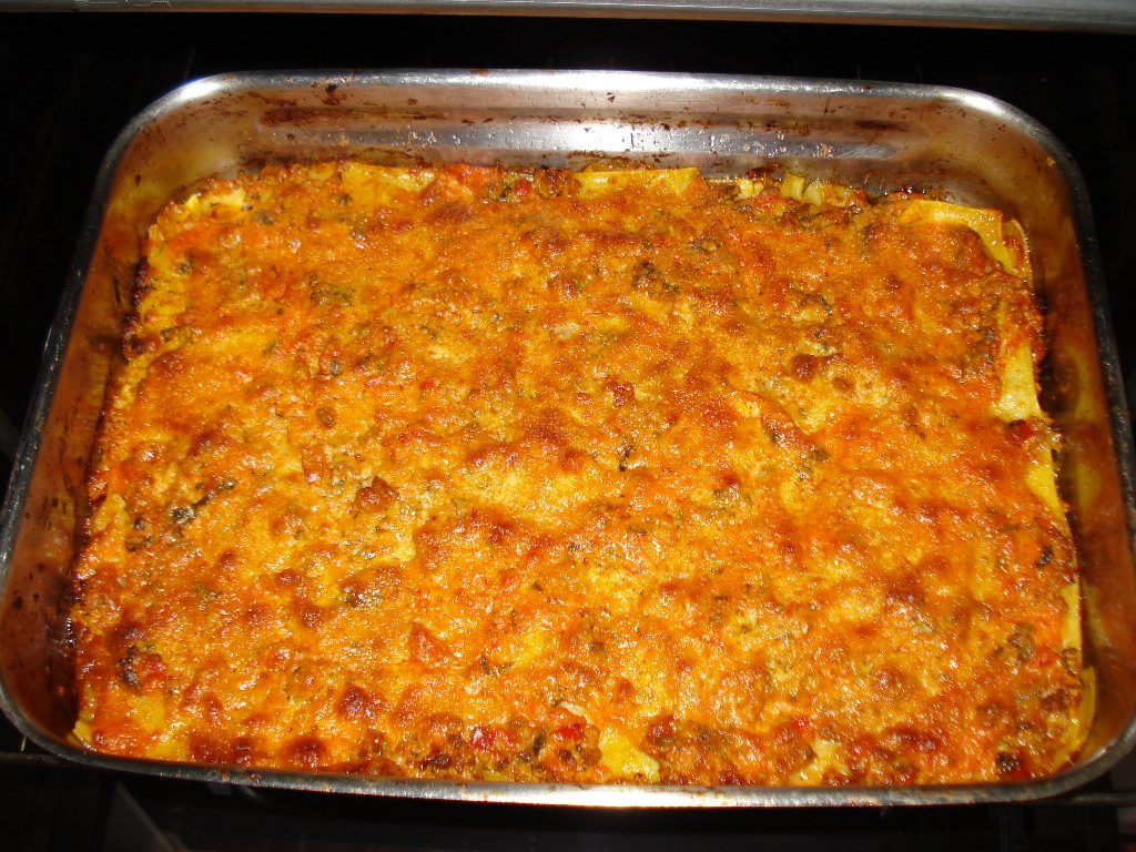 Lasagna cu carne tocata