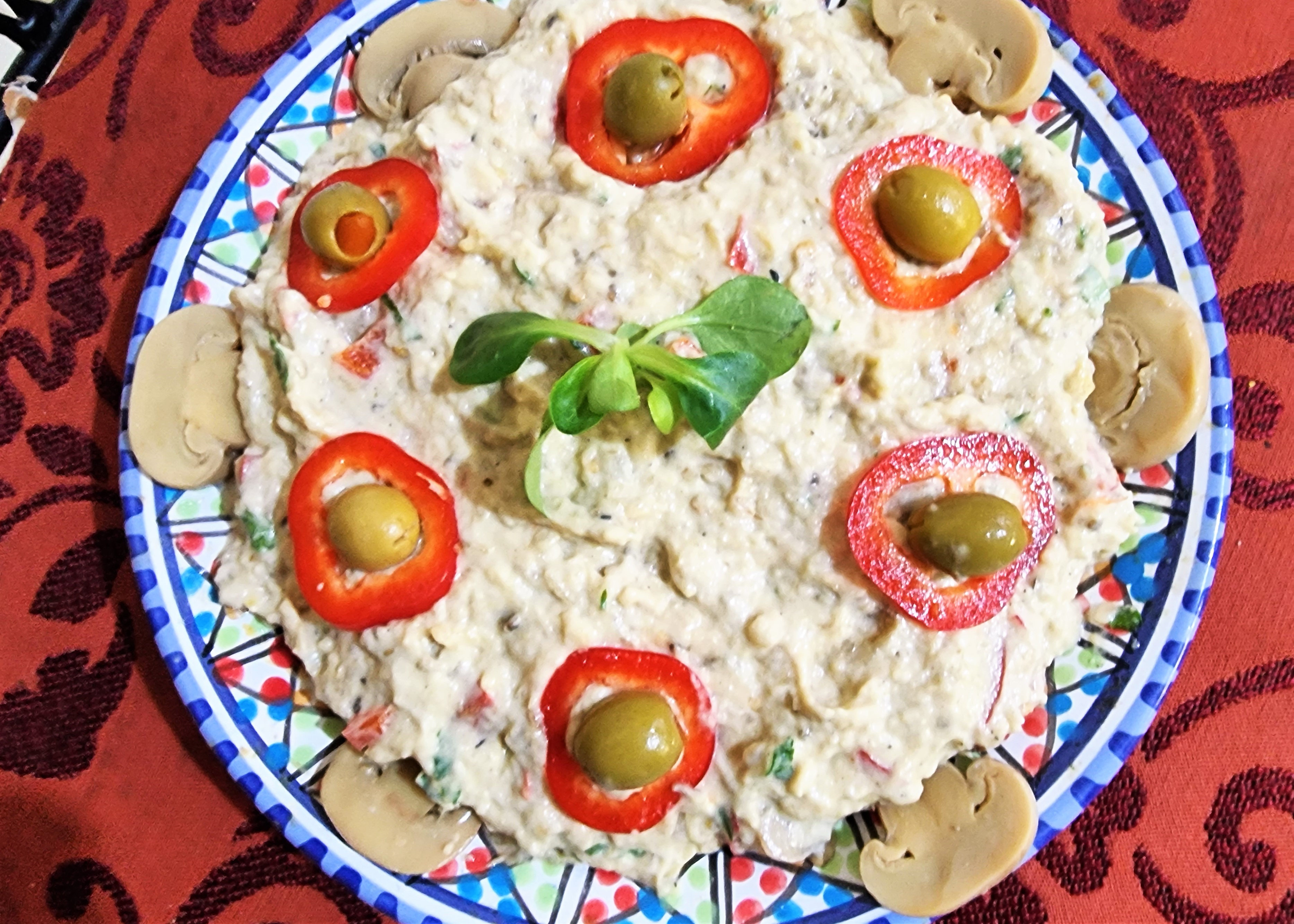 Salata de vinete cu ciuperci si ardei