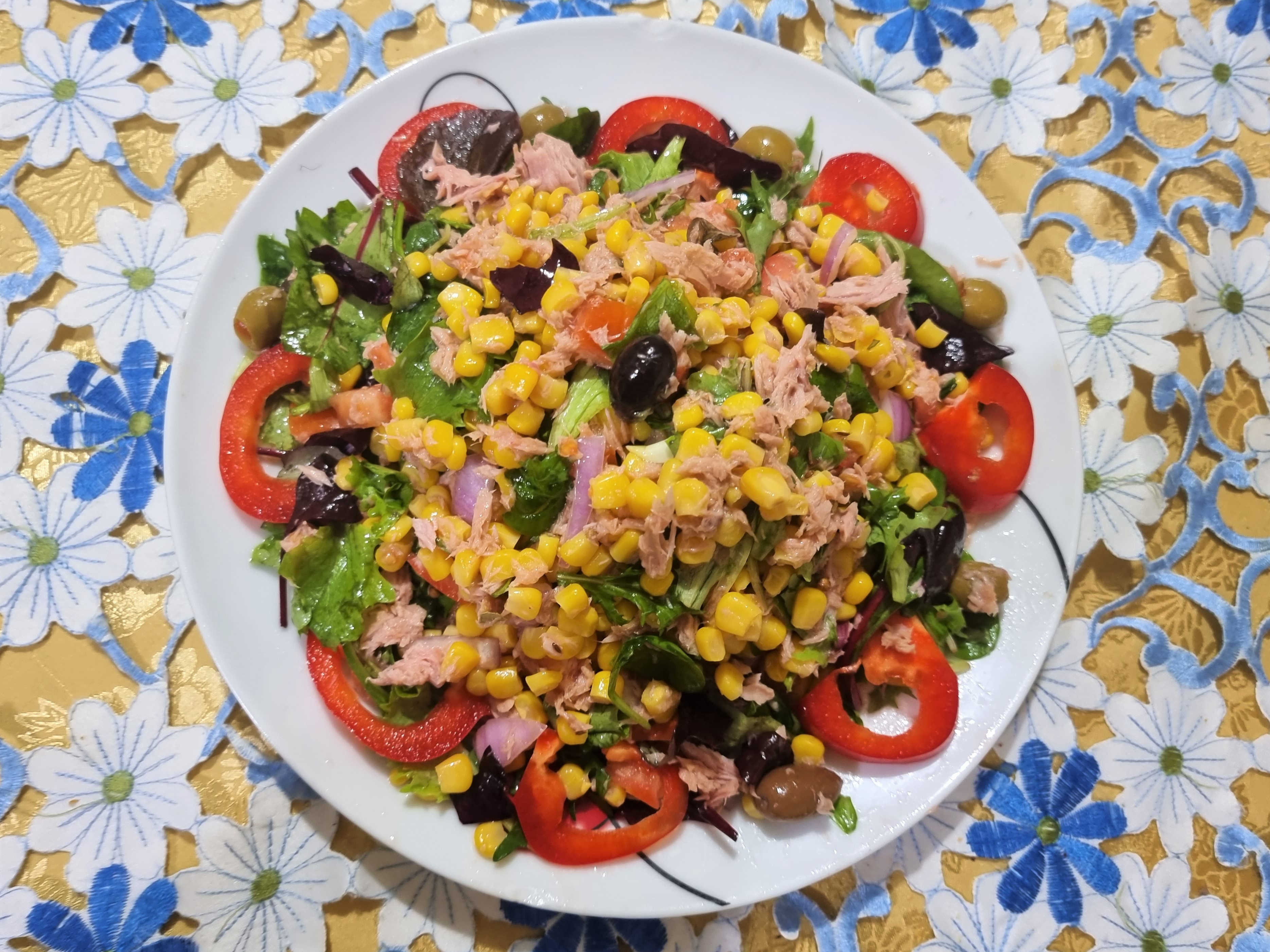 Salata mediteraneana de ton