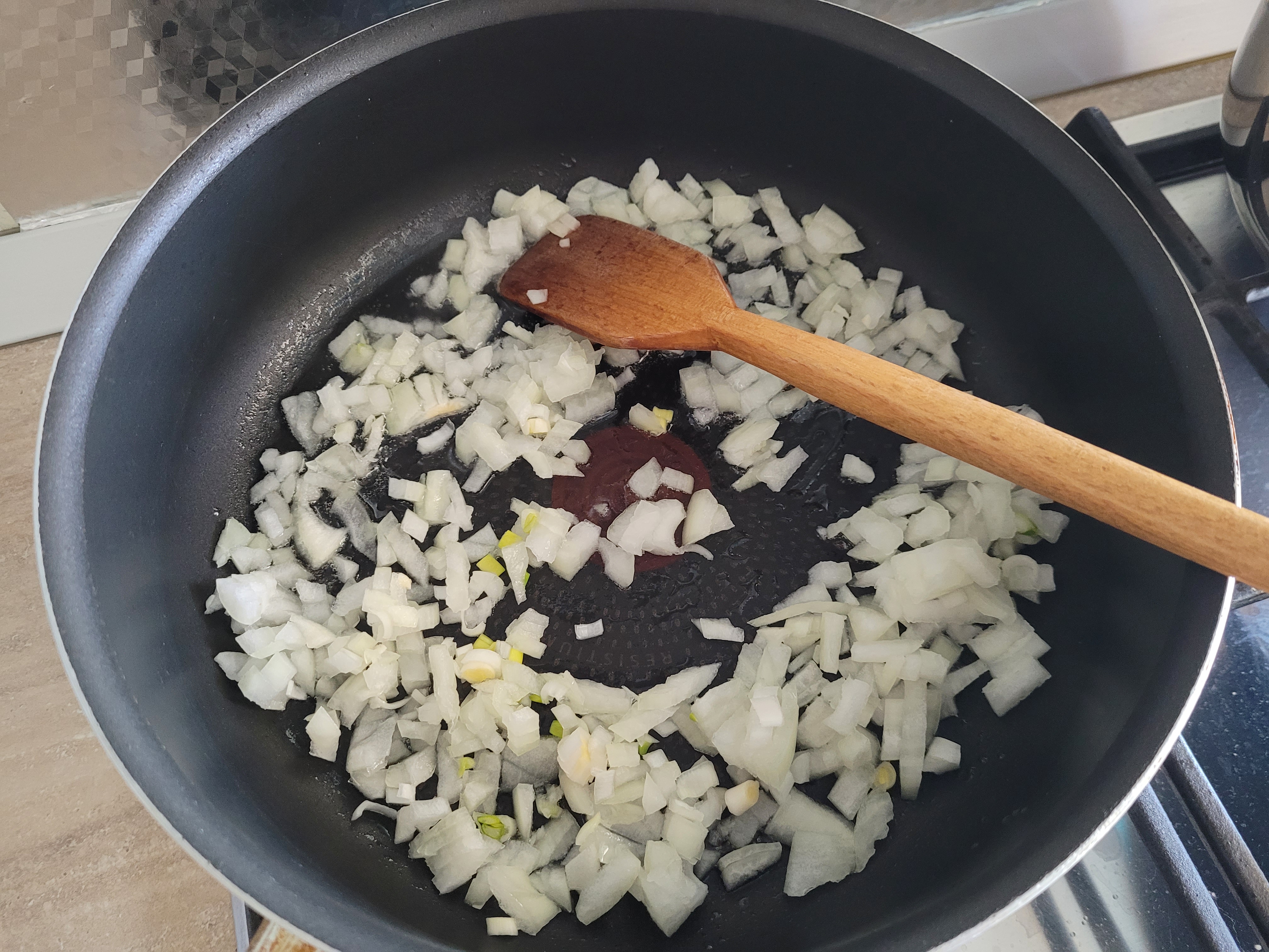 Reteta de cartofi in straturi cu carne tocata