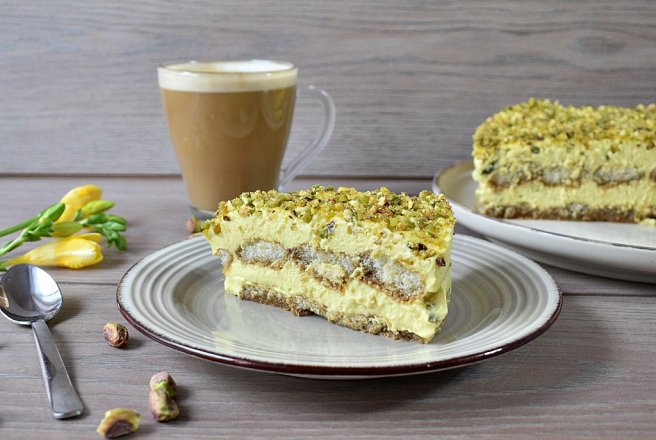 Tiramisu cu fistic