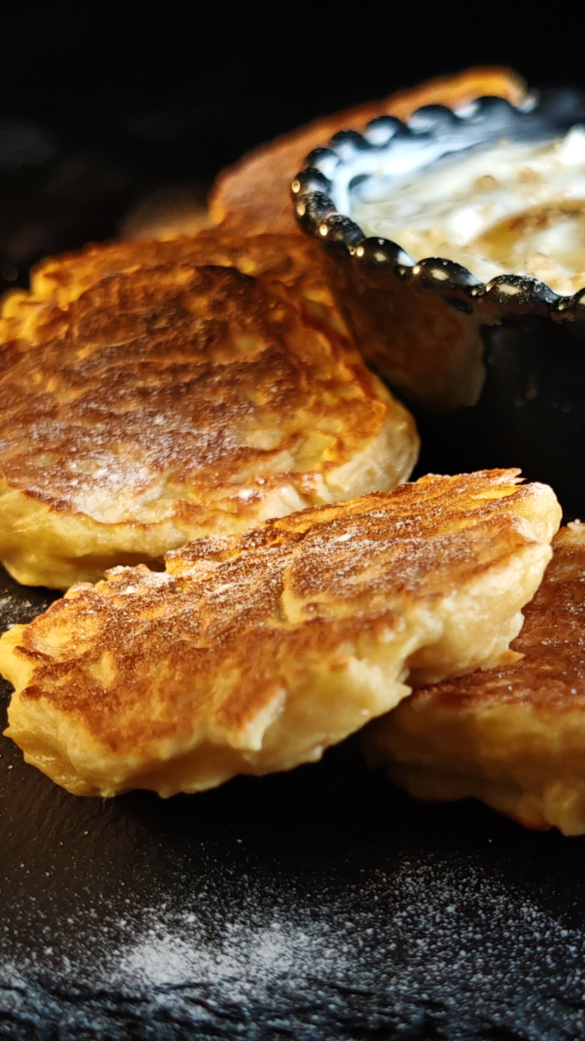 Mini pancakes cu mere - Rețeta rapidă și delicioasă