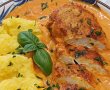 Piept de pui cu sos de ardei copti si smantana - Aromat si gustos-0