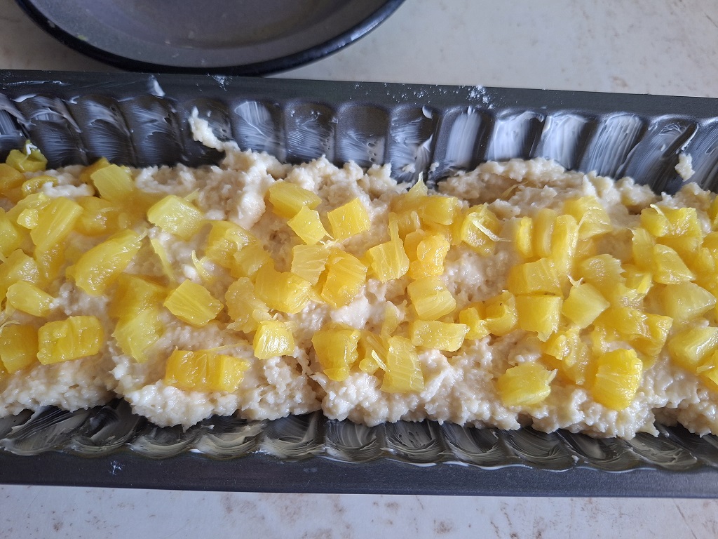 Chec Pina Colada - Pufos, aromat si usor de facut