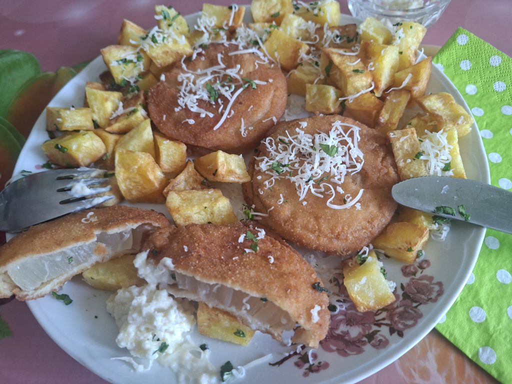 Rondele de ceapa pane, la tigaie – delicioase si simplu de facut