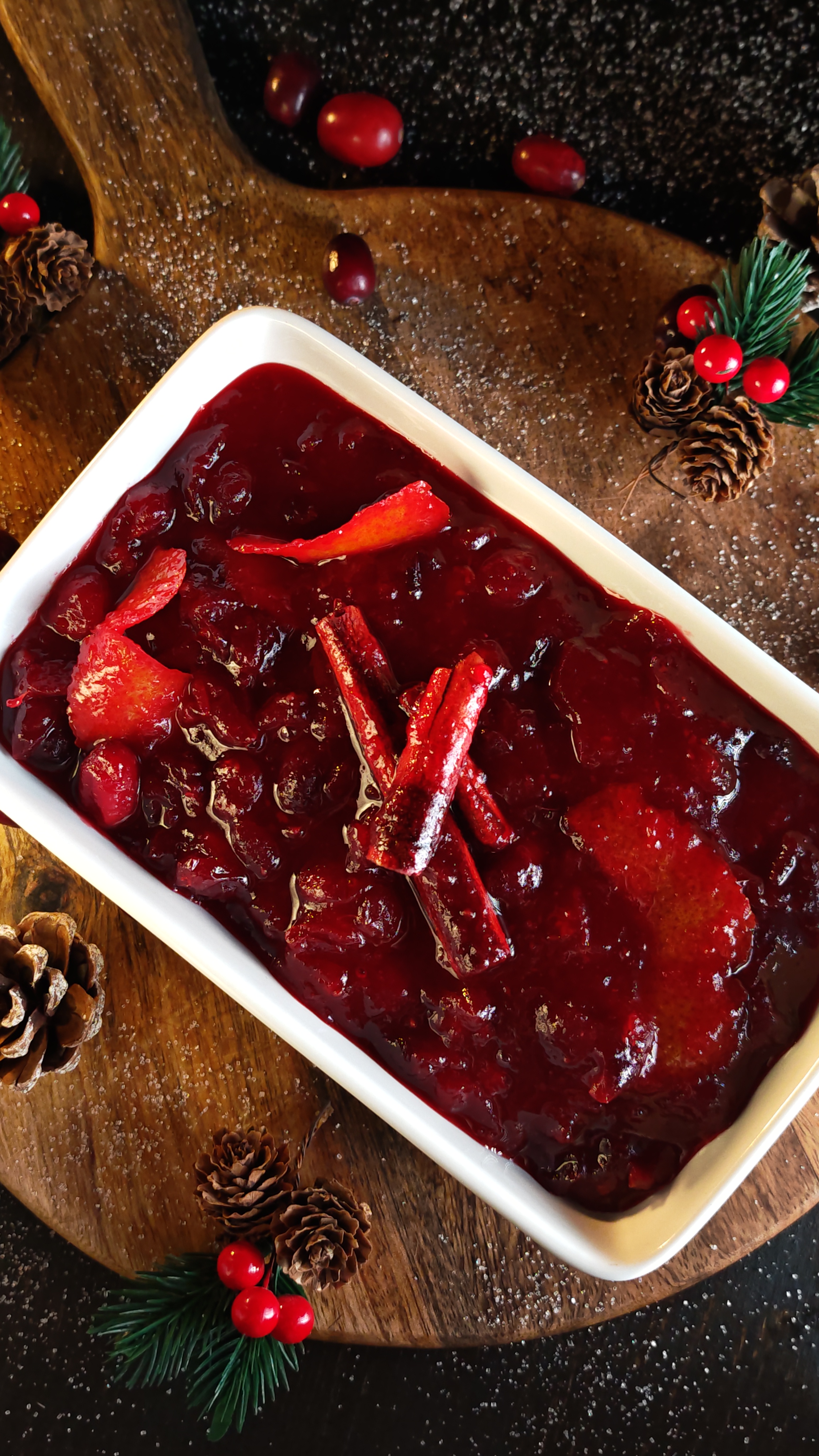 Sos de merișoare - Ideal atât pentru fripturi, cât și pentru deserturi delicioase