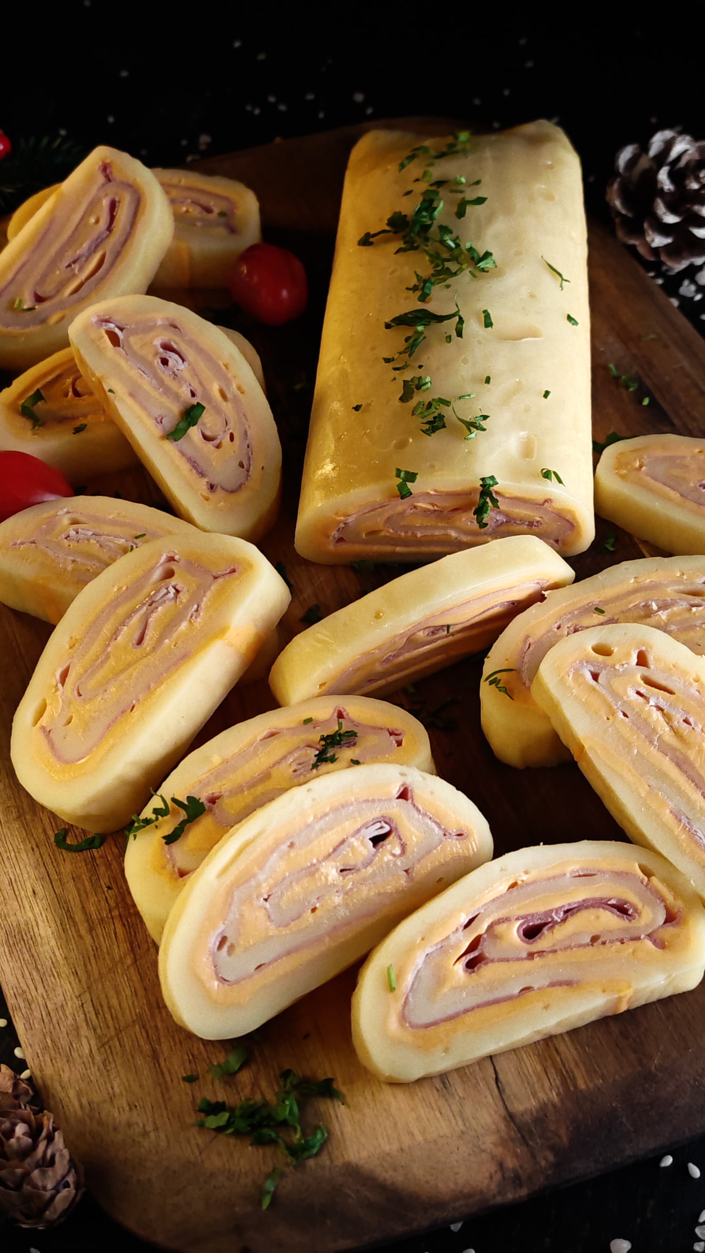 Ruladă de cașcaval - Aperitivul rapid și gustos