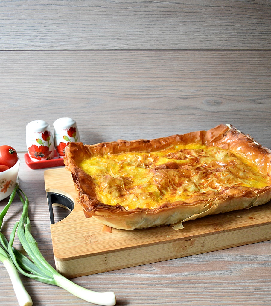 Spanakopita, placinta sarata cu spanac si branza - Reteta savuroasa de casa
