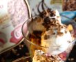Desert la pahar cu înghețată crunchy - Rapid și perfect pentru orice ocazie-0